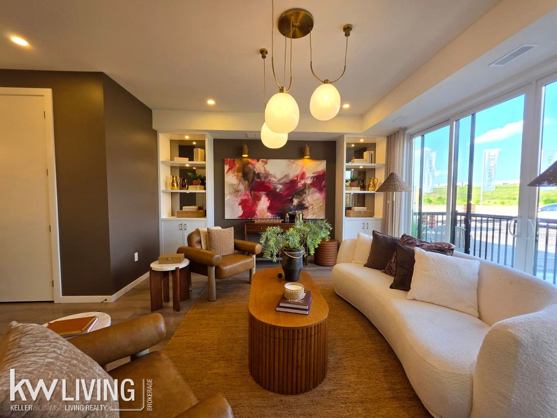 AVELLA model suite great room